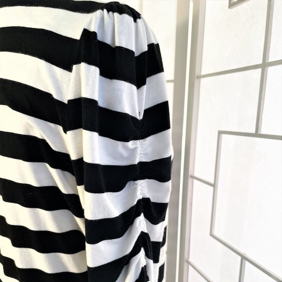 Carmen Marc Valvo  Stripe Peephole Top - Picture 4 of 9